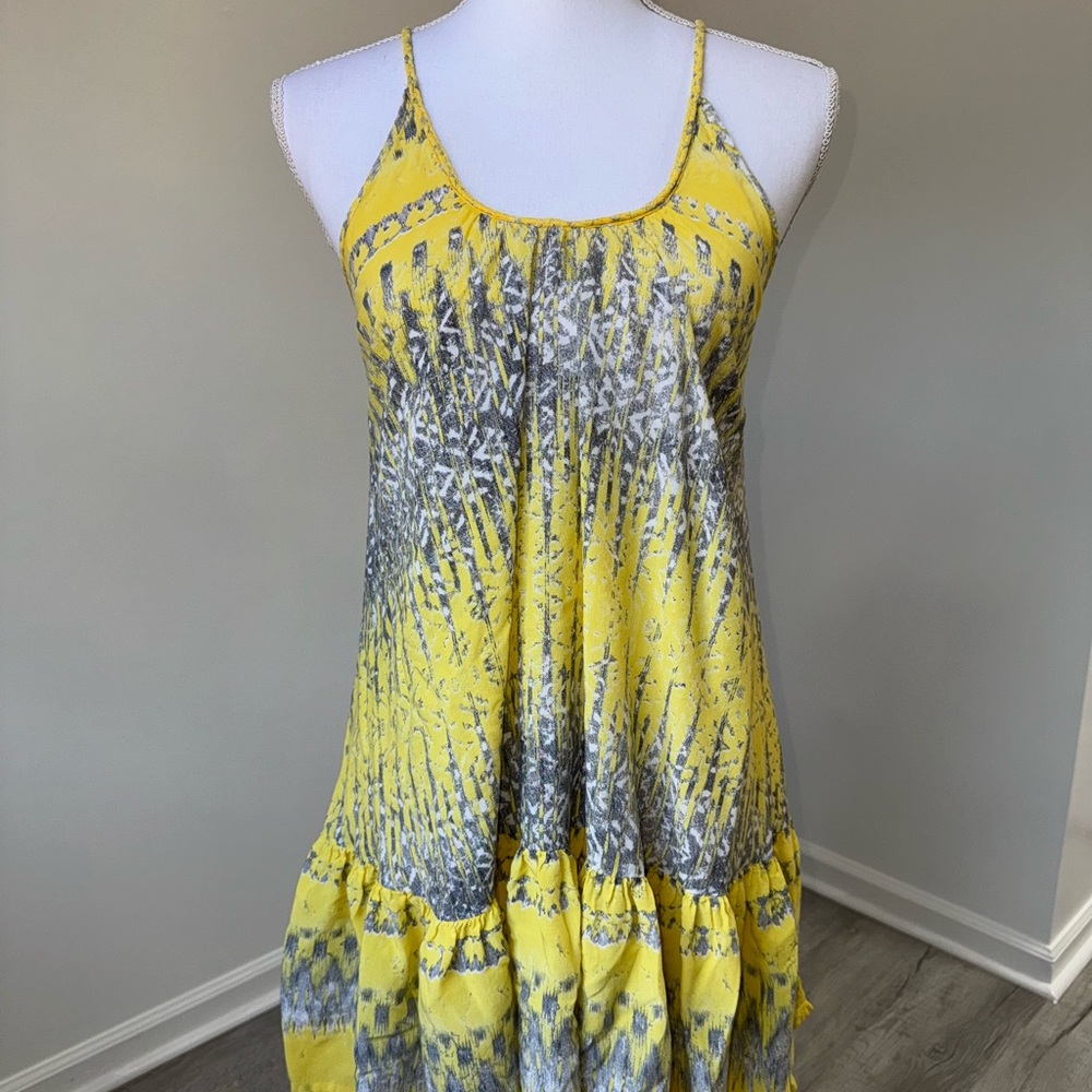 On The‎ Road Yellow Gray Boho Printed Mini Sundress Strappy Size Small